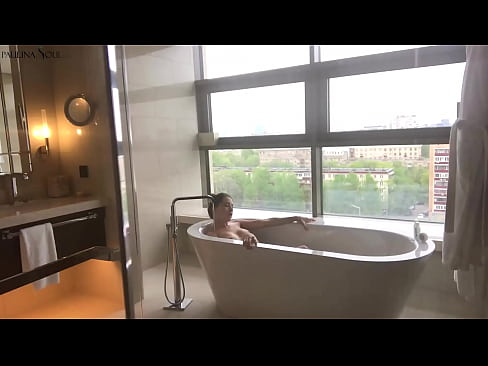 ❤️ Огромна мадама Страстно дрънкане на путката си в банята ❤️ Просто порно в bg.com-porn-mz.ru ☑